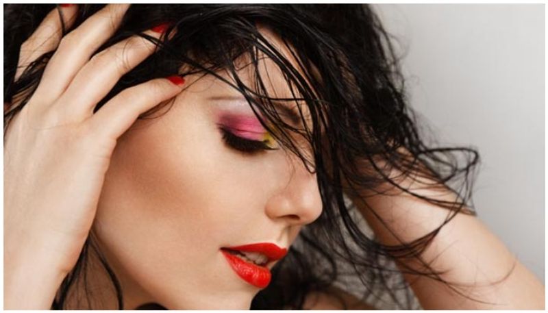 If you tie your wet hair you will loss this 8 problems full details are here