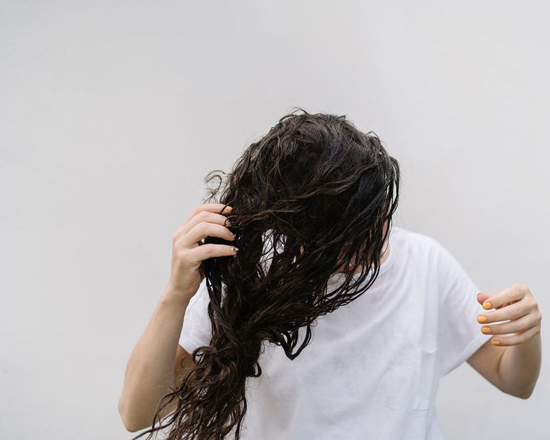 Must follow this health tips for healthy hair in winter season full details here