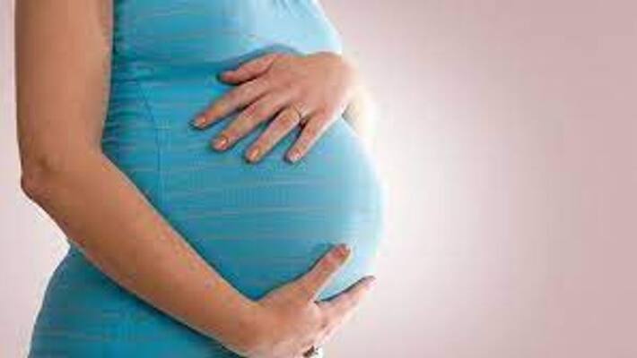 9 months pregnant woman dies after saree set on fire in hyderabad 9 months pregnant woman dies after saree set on fire in hyderabad
