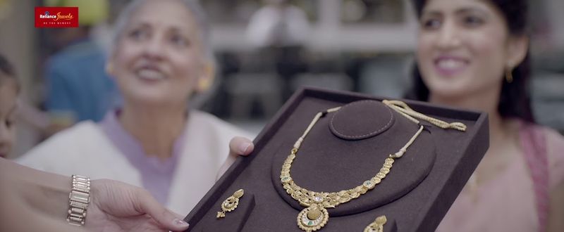 reliance jewels ushers in festivities with kaasyam collection