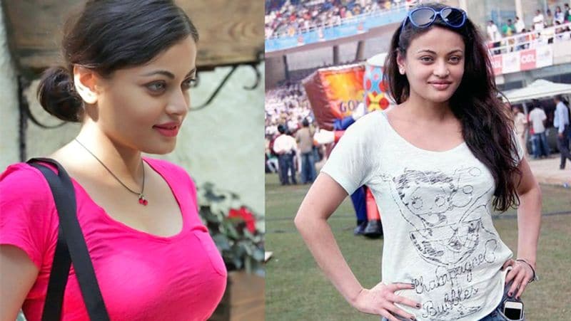 Priya Prakash varrier to Rashmika mandanna Look at these south actress without Makeup Look