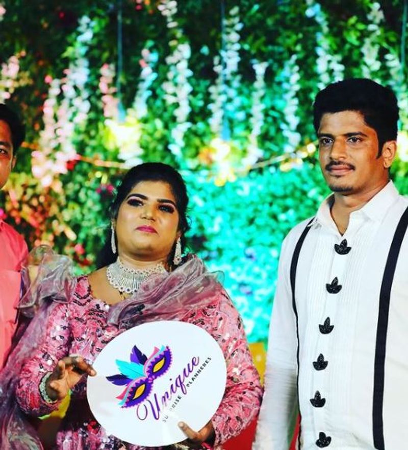 Biggboss fame Aranthangi Nisha celebrates her 11th wedding anniversary viral photos