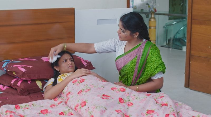 hima suffers from seviour fever in todays karthika deepam serial episode