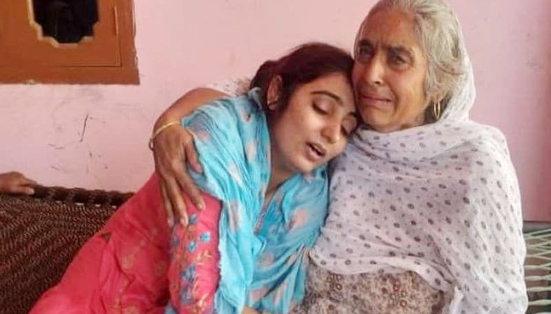 Uttar Pradesh, emotional story of wife of Saraj Singh who got martyred in Jammu Kashmir terrorist attack