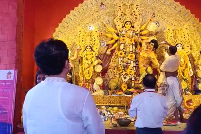 Saurav Ganguly celebrates Durga Ashtami 2021 in Barisha players corner, leaves for Dubai tonight ALB