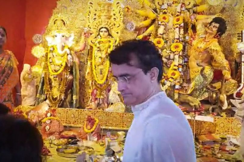 Saurav Ganguly celebrates Durga Ashtami 2021 in Barisha players corner, leaves for Dubai tonight ALB