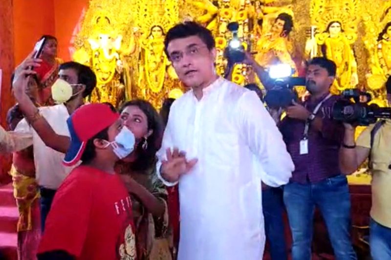 Saurav Ganguly celebrates Durga Ashtami 2021 in Barisha players corner, leaves for Dubai tonight ALB