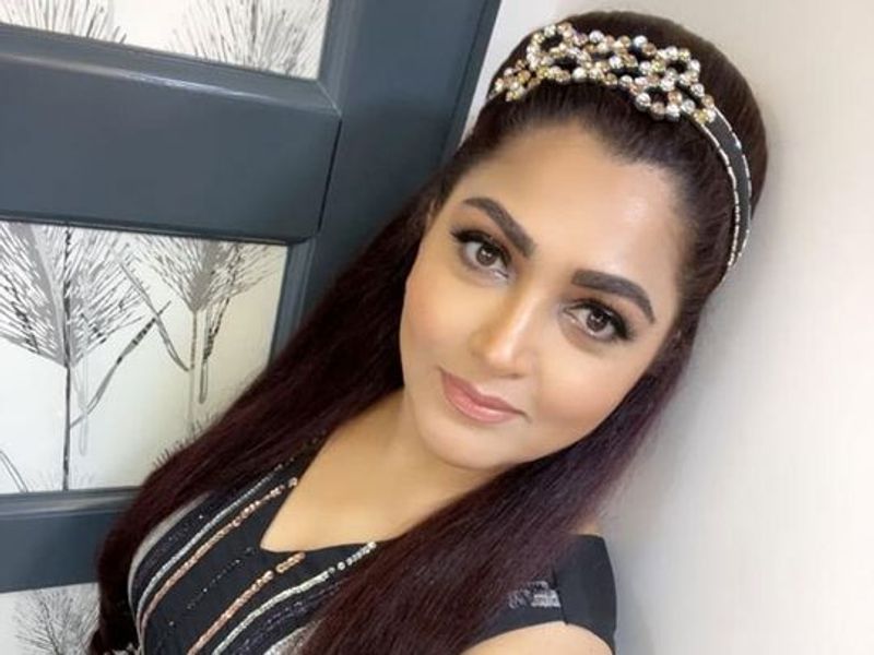South industry actress kushboo sundar reveals her beauty remedie in instagram