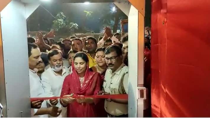 Ministers of state inaugurated Durga Puja without masks BJP slams for this bmm Ministers of state inaugurated Durga Puja without masks BJP slams for this bmm