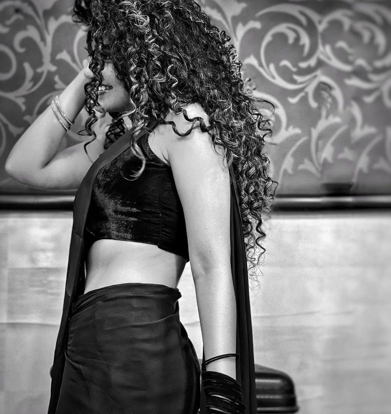 anupama parameswaran break all boundaries for hot show new pics sensation