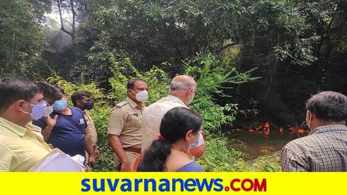 Fire to Forest Due to Chemical Tanker Overturn at Yellapur in Uttara Kannada grg Fire to Forest Due to Chemical Tanker Overturn at Yellapur in Uttara Kannada grg