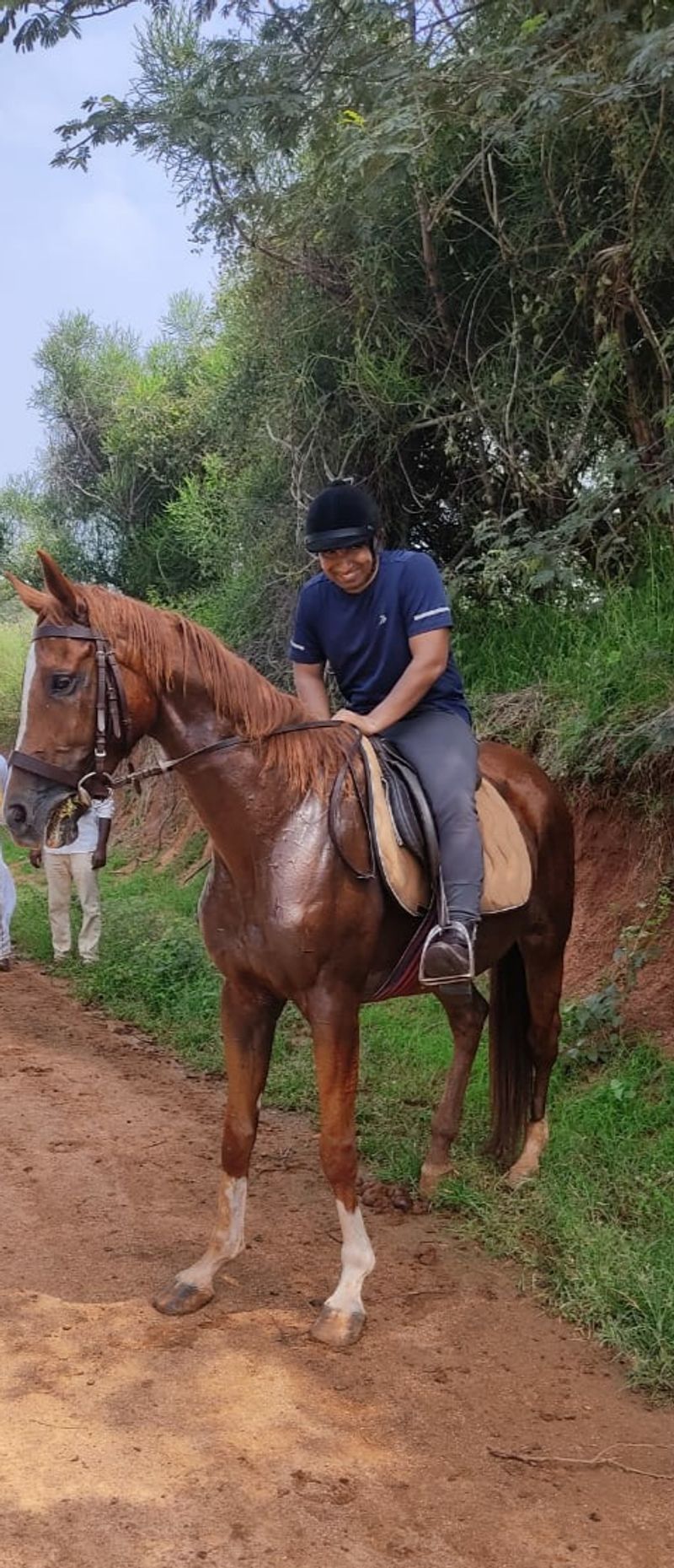 Koppal DC Vikas Kishore Suralkal Visits Kummatadurga Hilll on Horse in Gangavati grg