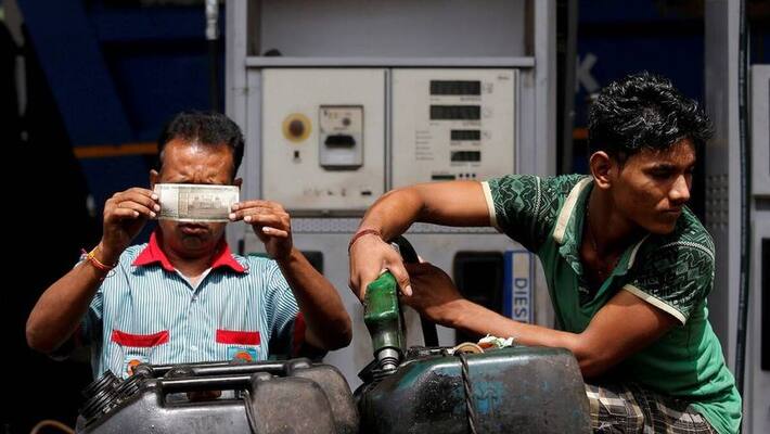 Petrol Diesel prices again see a huge hike know the fuel rates Petrol Diesel prices again see a huge hike know the fuel rates