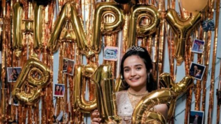 Actress Meenakhi share her photo Actress Meenakhi share her photo