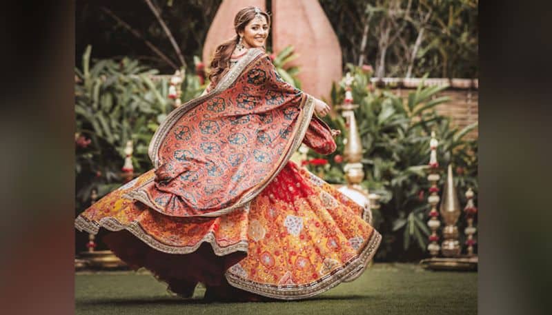 Fashion designer Isha Multani takes her prowess to a new level as she shoots for Bridal Asia-vpn
