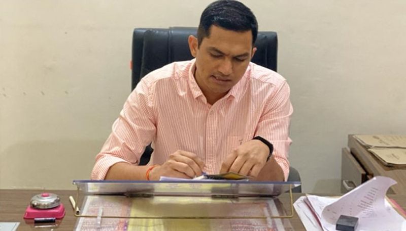 Uttar Pradesh, IAS Prem Prakash Meena taking spontaneous decisions and available on a single call