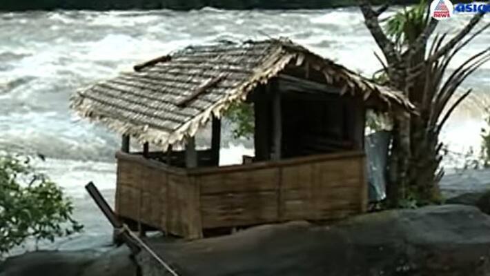 baby shed at Athirappilly Falls with curiosity named Athirappilly Wonder Shed baby shed at Athirappilly Falls with curiosity named Athirappilly Wonder Shed