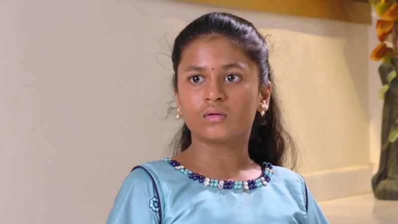 Will monitha die after giving birth to baby in karthika deepam serial