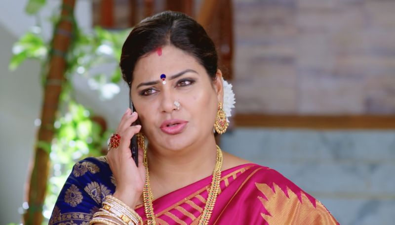 Devayani puts fight between jagathi and rishi In todays guppedantha manasu serial episode