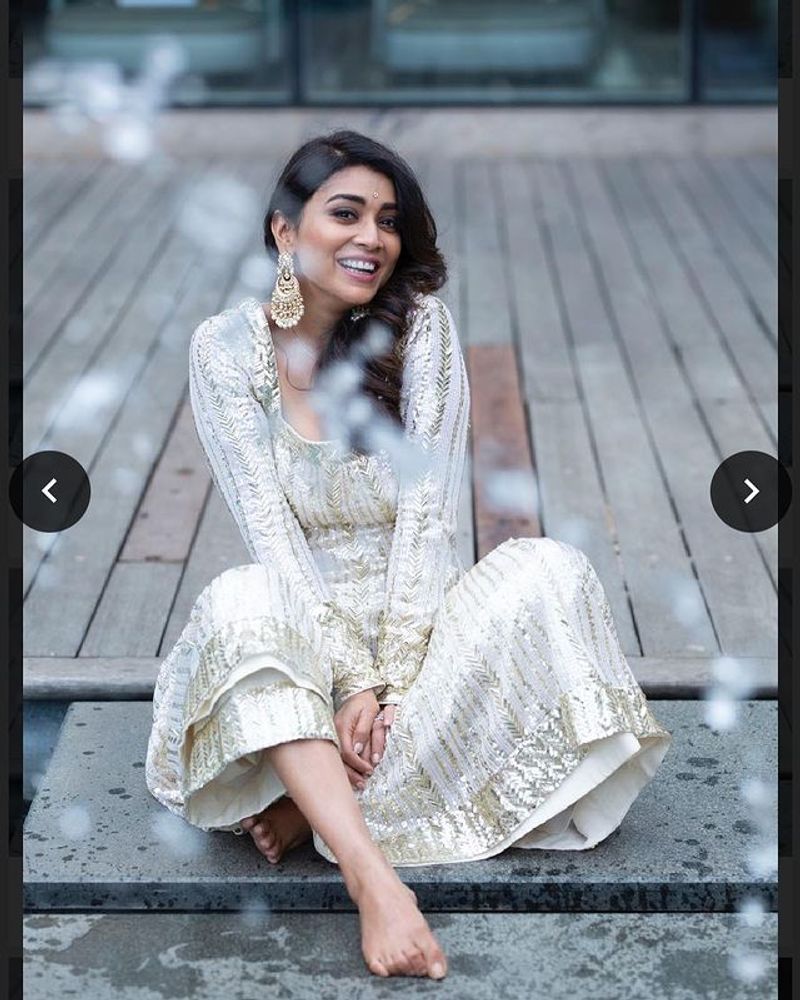 Shriya Saran beautiful photos treat to her fans
