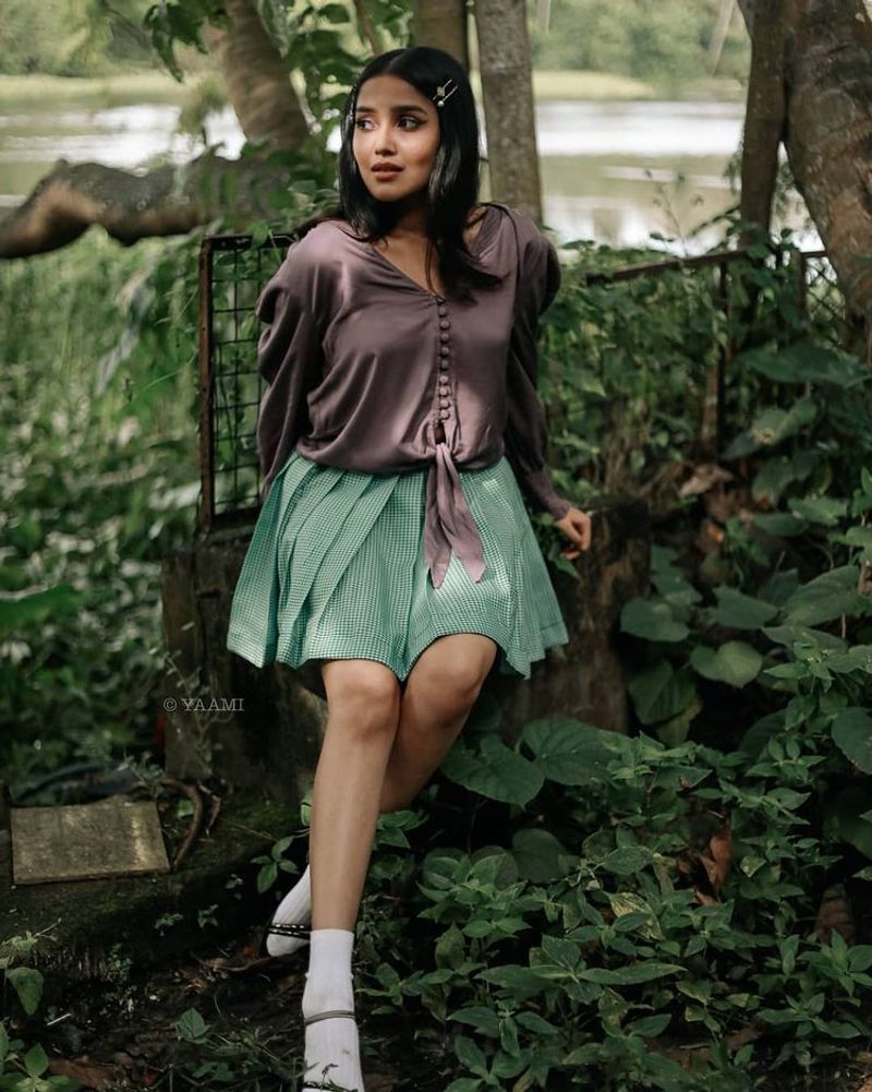 Anikha Surendran to make us speechless with her style and grace latest photos