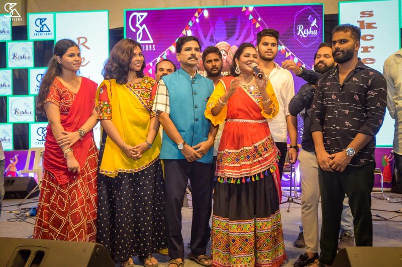 ycp mla undavalli sridevi traditional dresses of gujarat