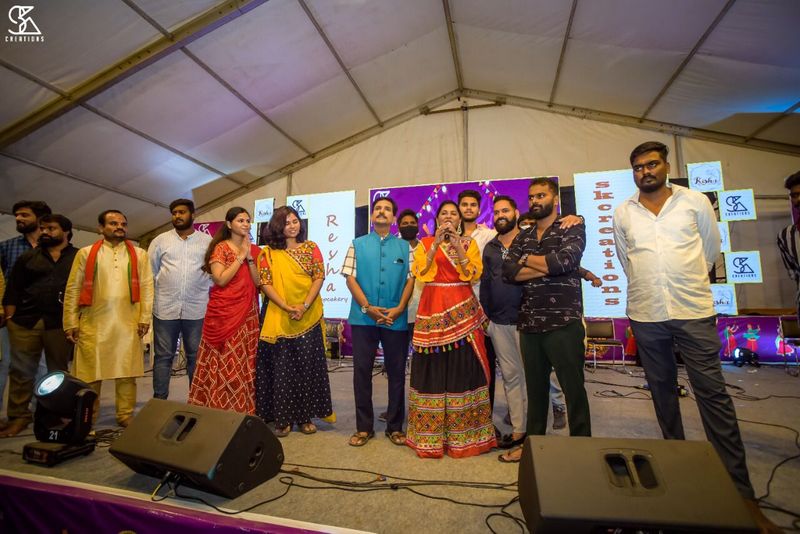 ycp mla undavalli sridevi traditional dresses of gujarat