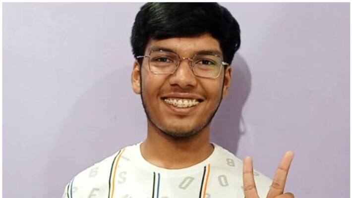 mridul agarwal topper in JEE examination mridul agarwal topper in JEE examination
