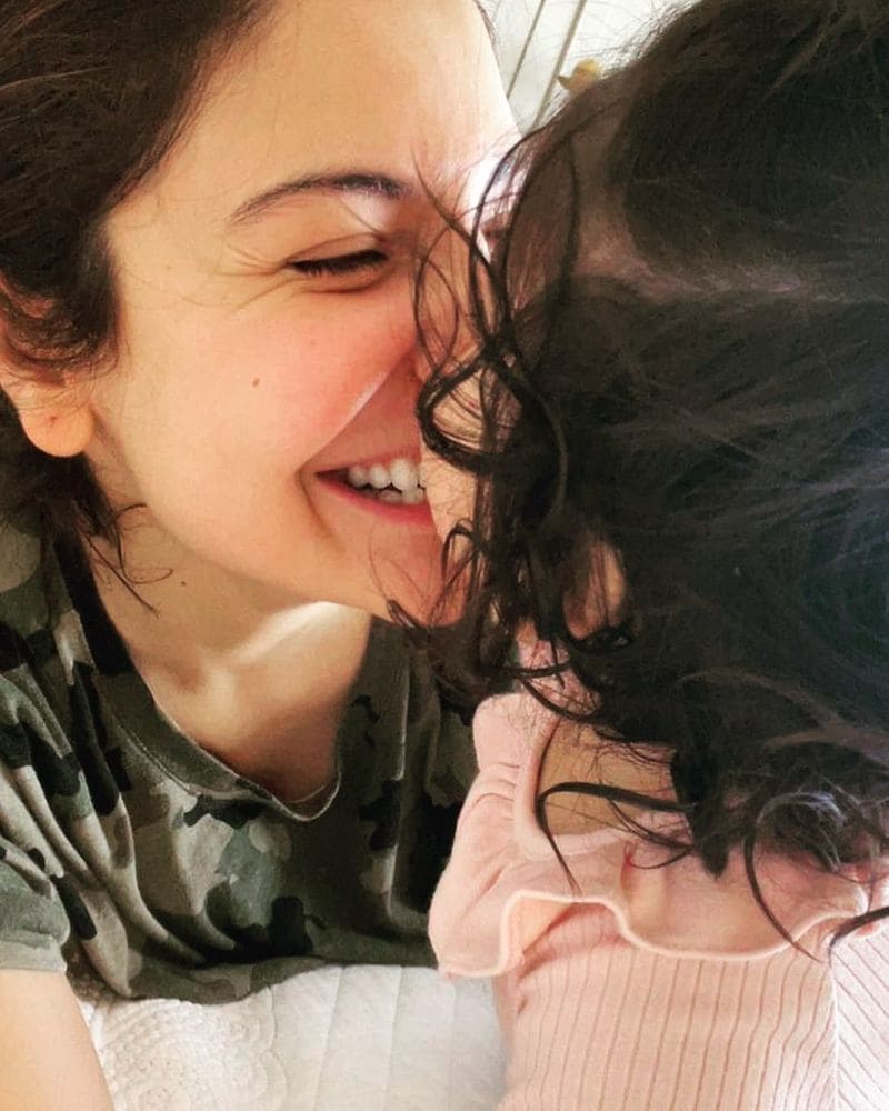why virat kohli and anushka sharma stay separately bjc