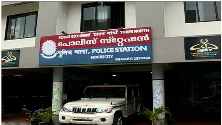 police officer asked flight ticket for investigating rape case kochi police officer asked flight ticket for investigating rape case kochi