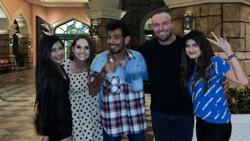 IPL 2021: Yuzvendra Chahal, Dhanashree Verma spent time with AB de Villiers and Danielle, Yuvraj singh trolls them