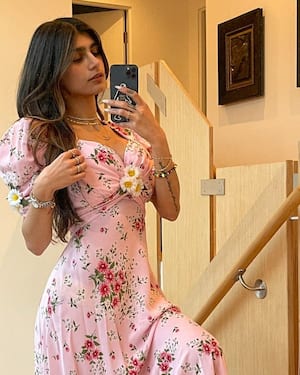 300px x 375px - Did Mia Khalifa's TikTok video hint at having breasts, nose surgery? Read  her post