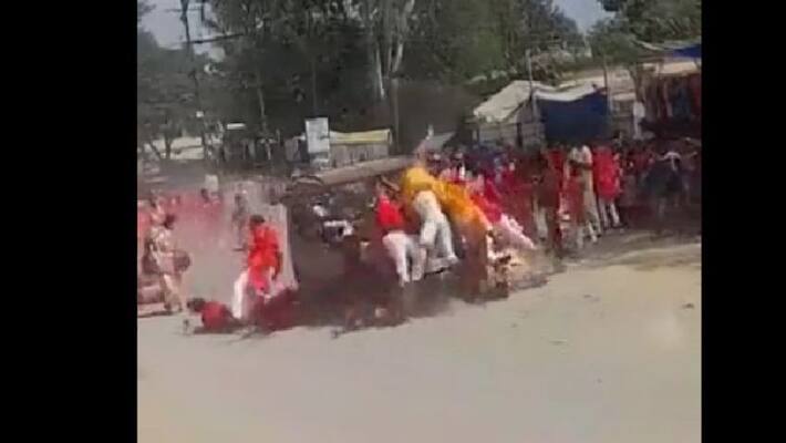 watch video Car crash in Durga idol immerse procession, 1 killed in Chhattisgarh bsm watch video Car crash in Durga idol immerse procession, 1 killed in Chhattisgarh bsm