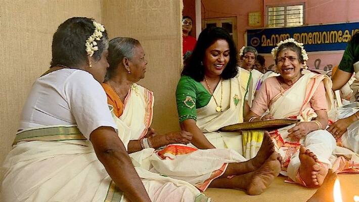 70 YEAR OLD WOMEN START TO LEARN ON VIJAYADASHAMI DAY 70 YEAR OLD WOMEN START TO LEARN ON VIJAYADASHAMI DAY