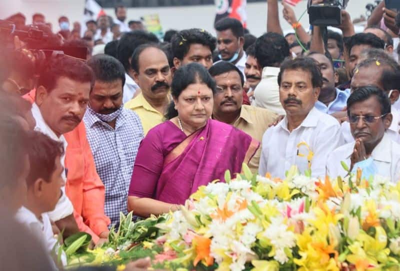 sasikala says she will ready to join with ops eps for party growth