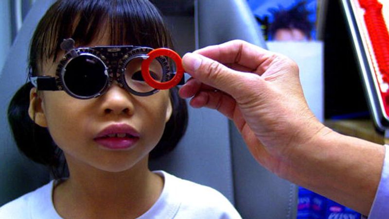 Health Tips eyes tell about many diseases like high blood pressure and others