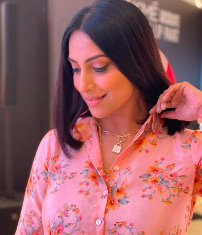 Bollywood actress Kranti redkar Wife of NCB officer Sameer Wankhede who is leading Mumbai Cruise drugs case dpl