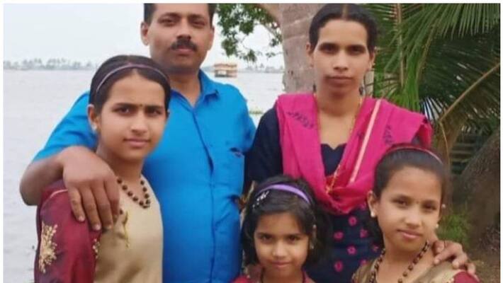 rain koottikkal landslide 6 dead of one family rain koottikkal landslide 6 dead of one family