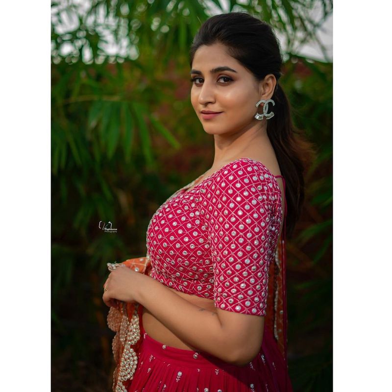 hot anchor varshini sizzles in choli lehanga her latest pics goes viral
