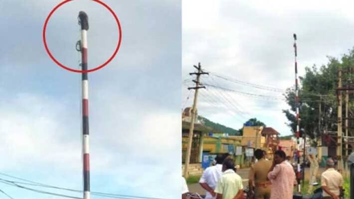 chappal hoisting in aiadmk flag near theni chappal hoisting in aiadmk flag near theni