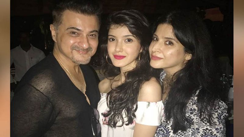 sanjay kapoor birthday here is some life interesting facts and love story of actor