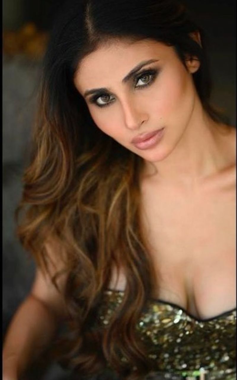 mouni roy new photoshoot goes viral on internet bjc