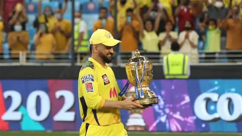 IPL 2022 Retention: MS Dhoni Retention is worst Strategy, If he is going to play one season, Says Brad Hogg