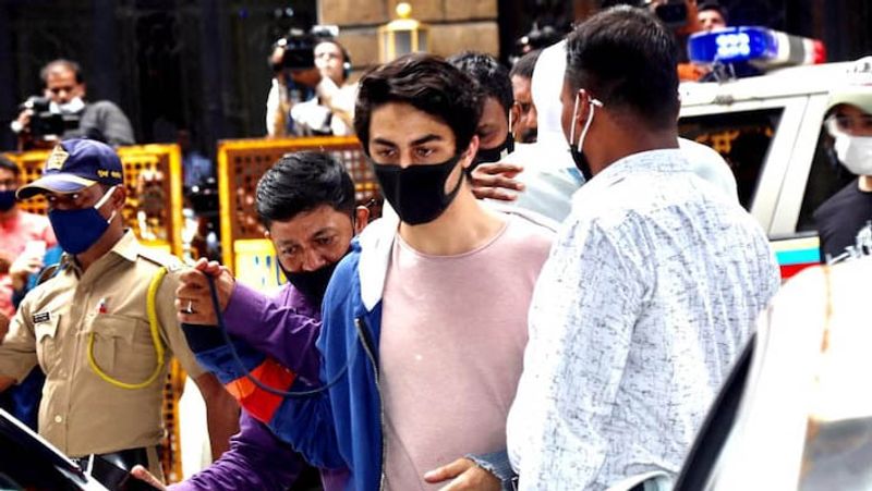 gauri khan decided not to have sweets till aryan khan not return mannat bjc