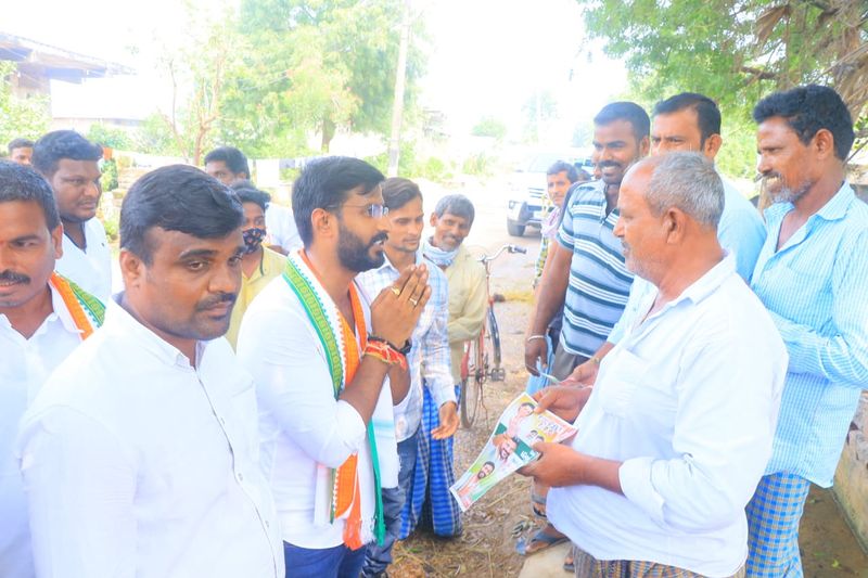 Huzurabad Bypoll: congress candidate balmuru venkat house to house campaign