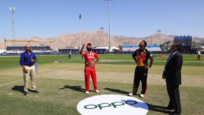 T20 World Cup 2021 Oman captain Zeeshan Maqsood four wicket restrict Papua New Guinea 129 runs T20 World Cup 2021 Oman captain Zeeshan Maqsood four wicket restrict Papua New Guinea 129 runs