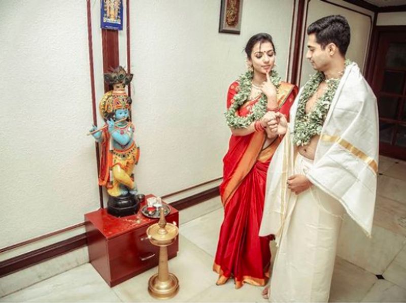 Actress Sruthi Hariharan shares marriage photos dpl