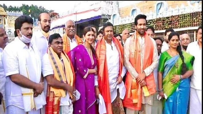 Manchu Vishnu Visits Tirumala and comments on Prakash Raj Manchu Vishnu Visits Tirumala and comments on Prakash Raj