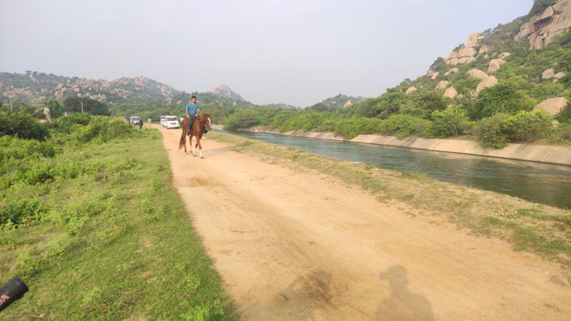 Koppal DC Vikas Kishor Suralkar Visits to Gangavati on Horse Riding grg