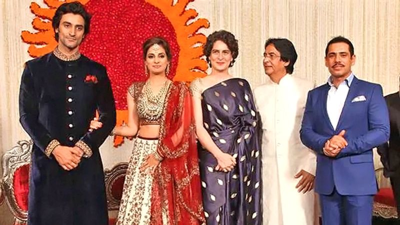 Kunal Kapoor Birthday, actor is married to Amitabh Bachchan niece, know about his life